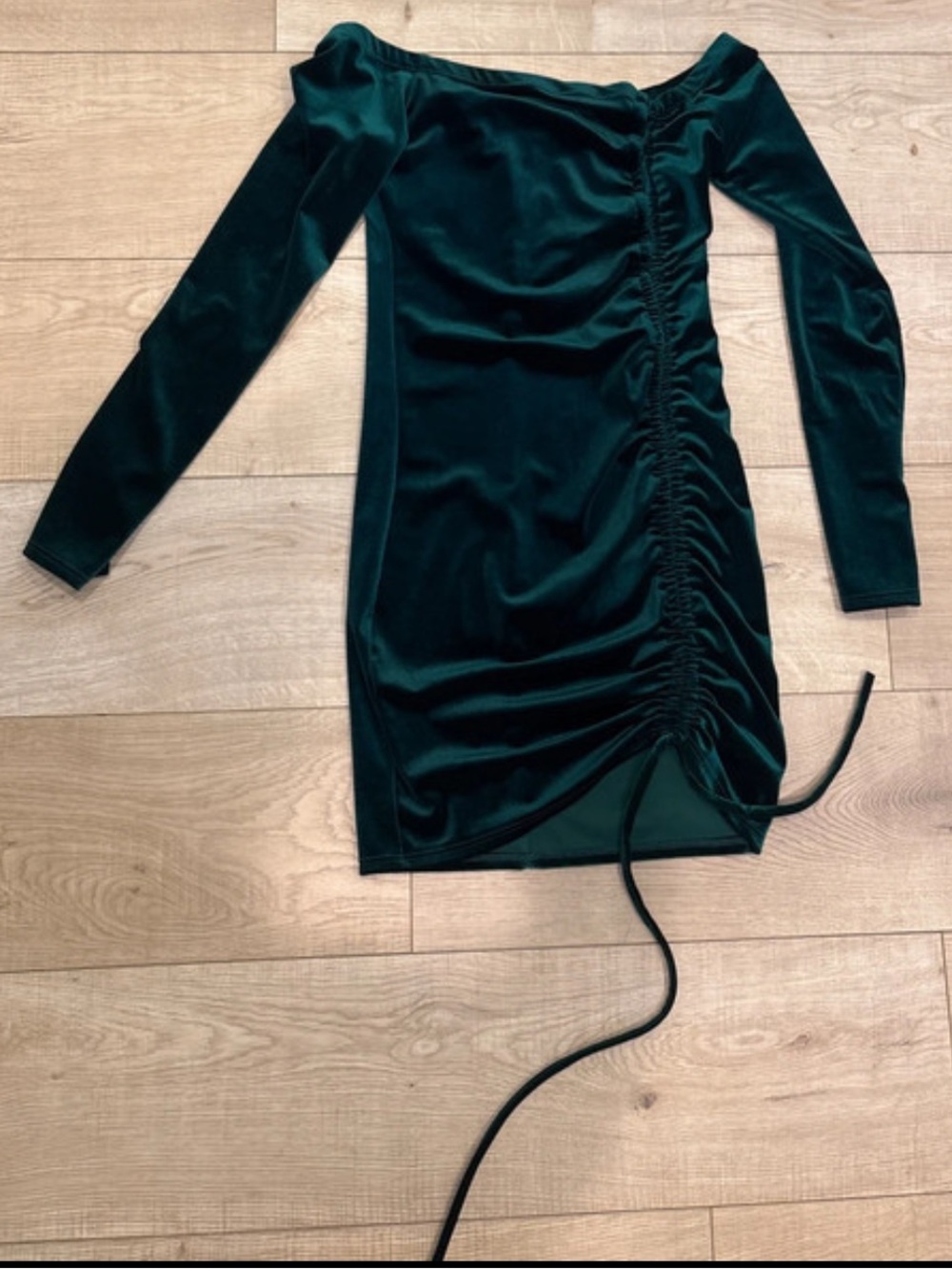 Fashion Nova Emerald Green Velvet Off-Shoulder Long Sleeve Ruched Mini Dress